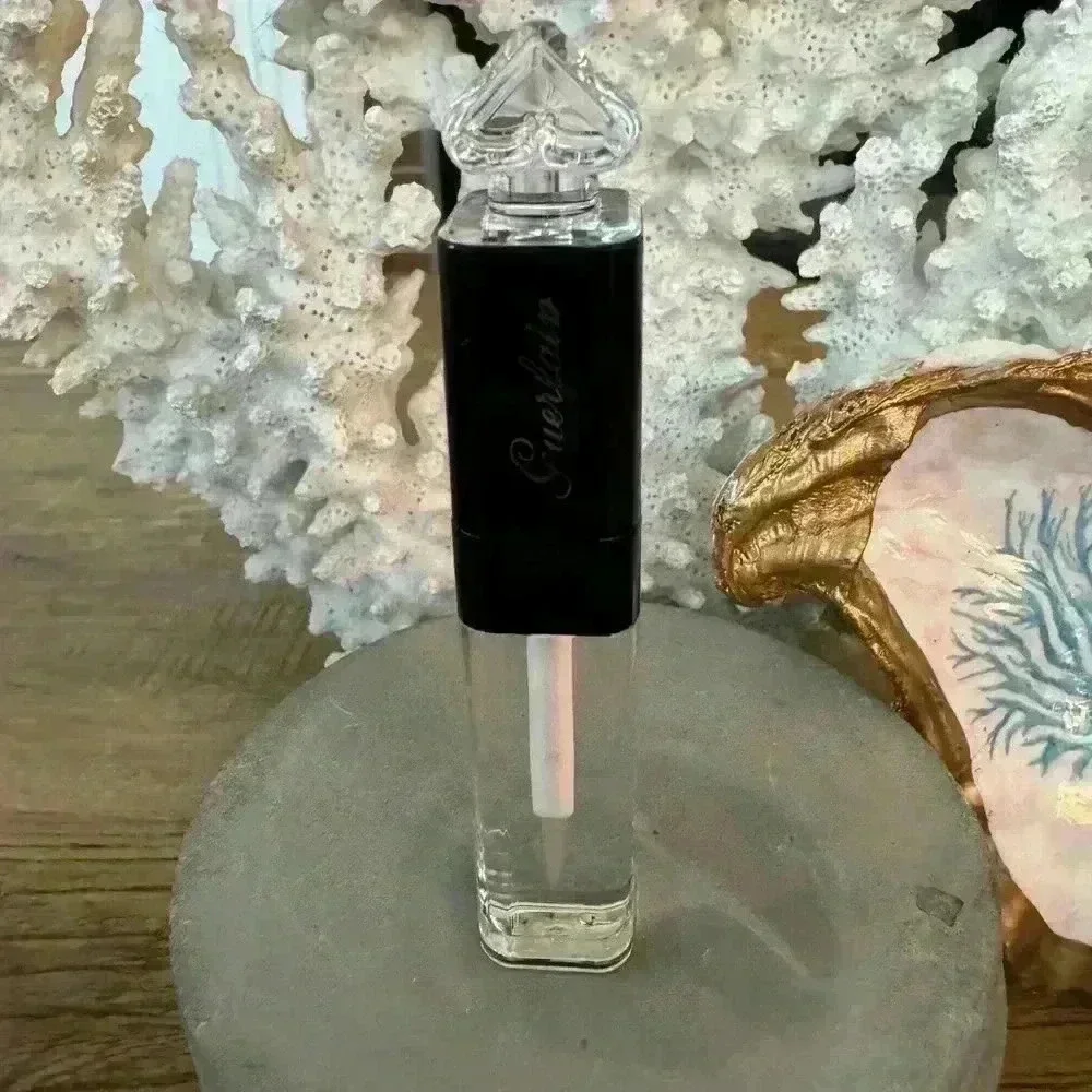 Guerlain La Petite Noire Lip & Shine ~ 2 in 1 hydrating primer & glossy top coat